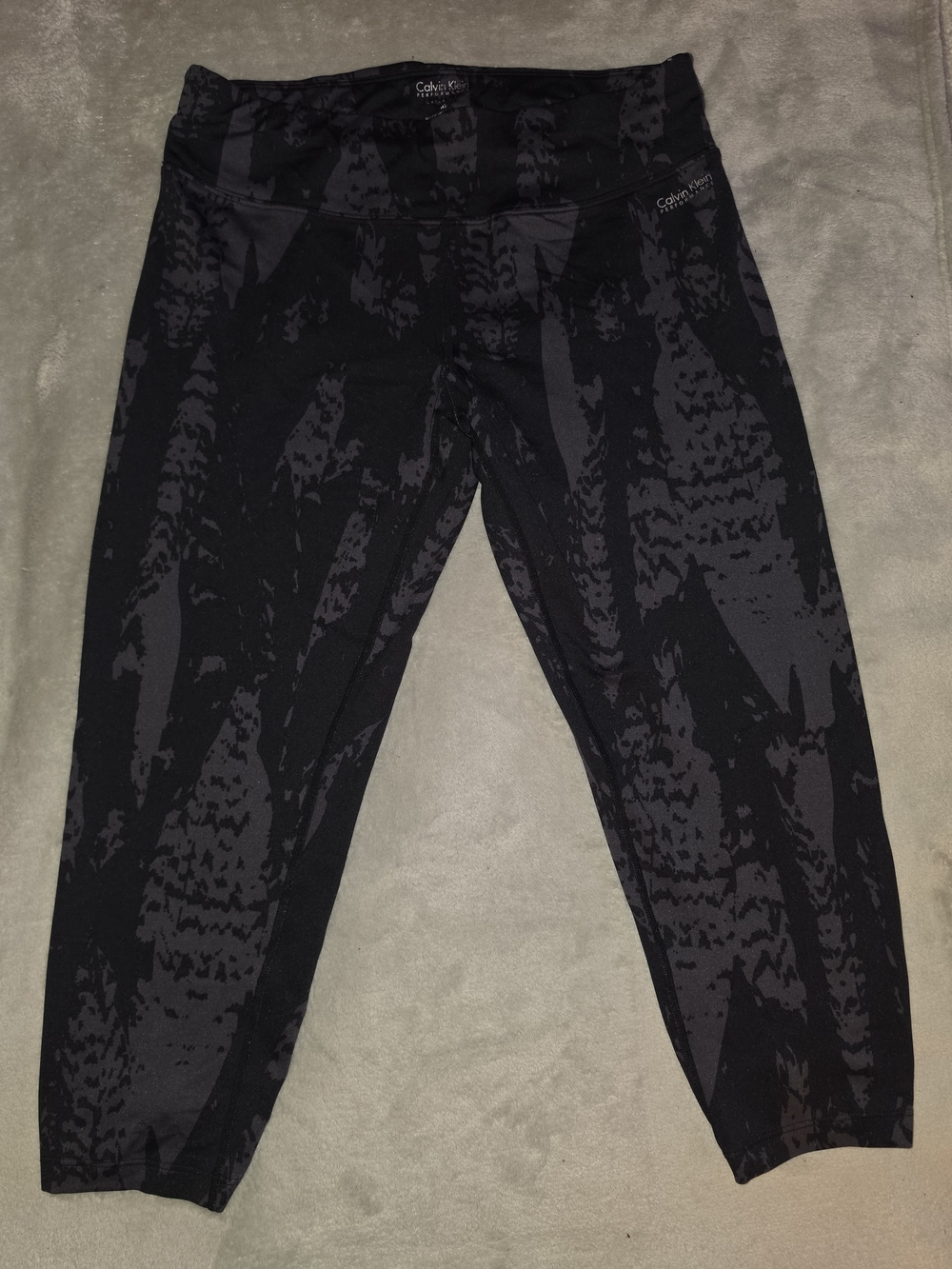 Calvin Klein Performance "Blackthorn" Leggings - Size Medium